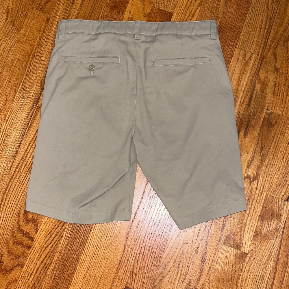 Men's Tan Golf Shorts - Picture 2 of 2